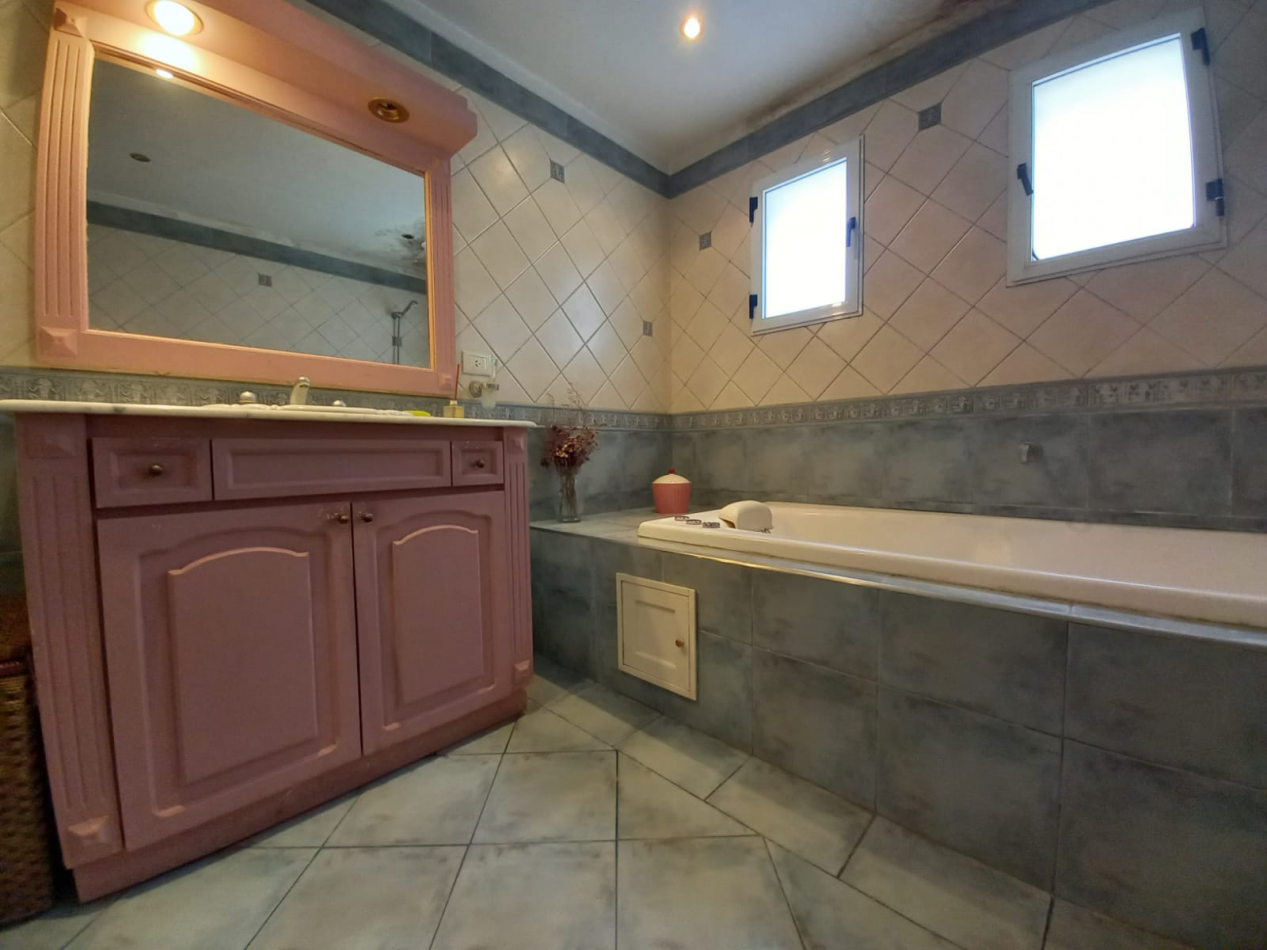 Atacama 1898 ! Chalet 6 ambientes ! Hermosa fraccion