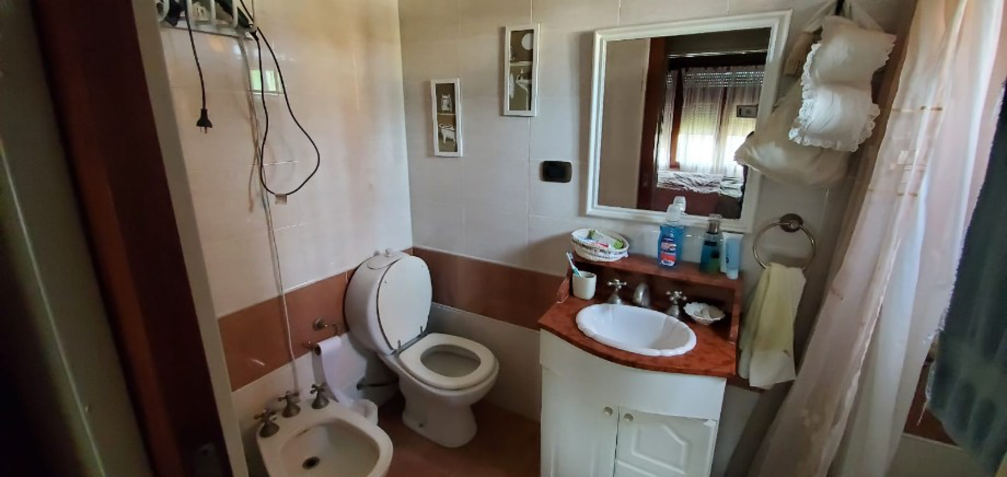 Excelente ubicacion ! Chalet 5 ambientes