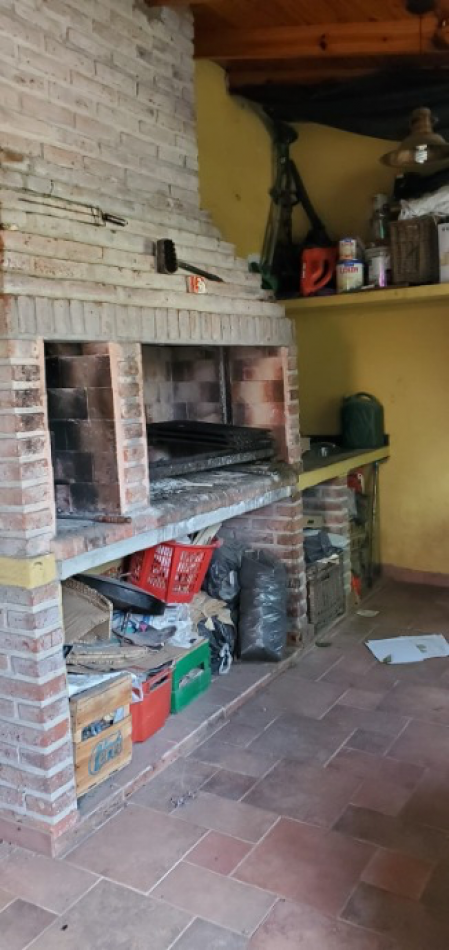 Excelente ubicacion ! Chalet 5 ambientes
