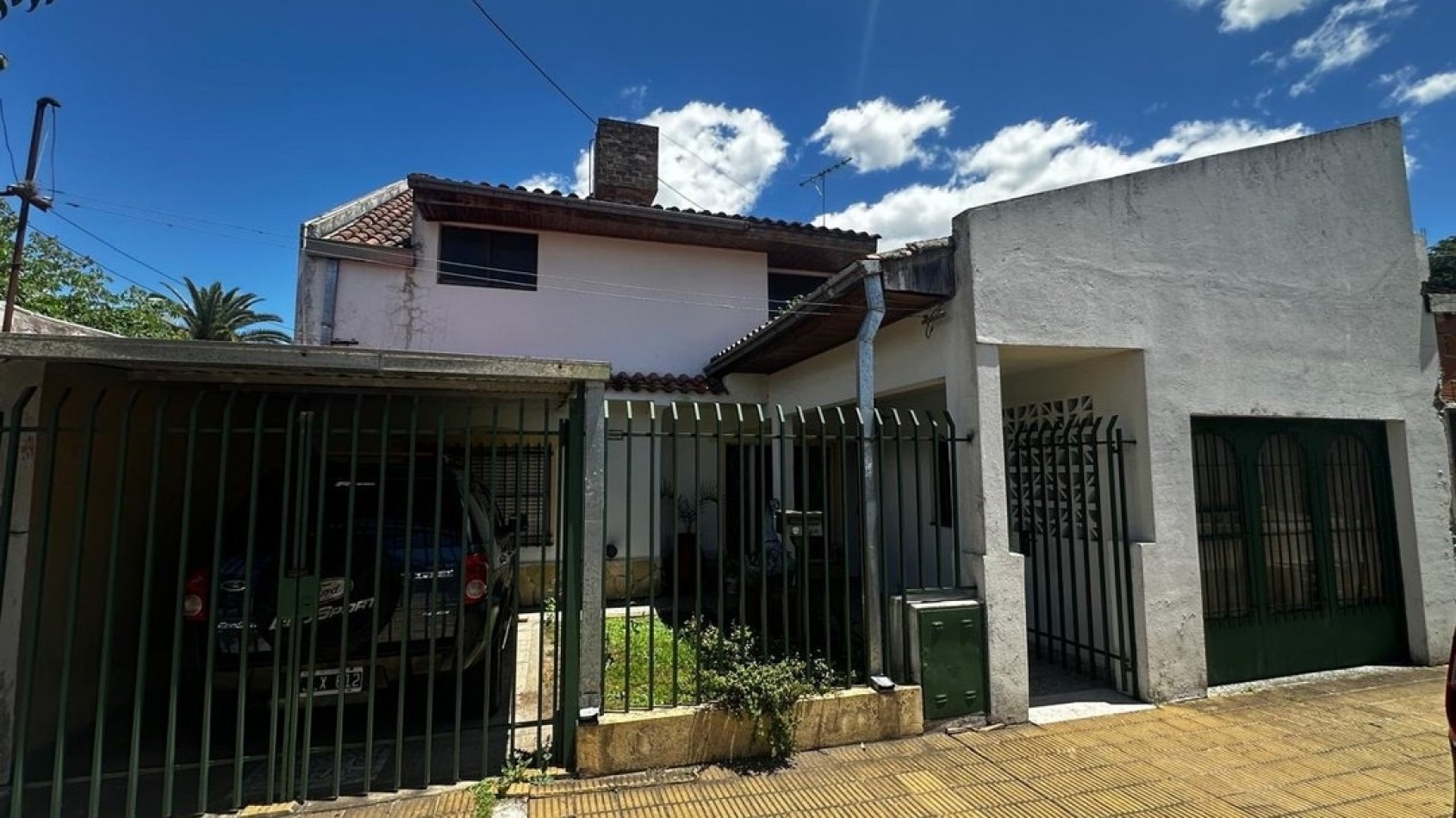 Casa 3 ambientes sobre lote de 10 x 40