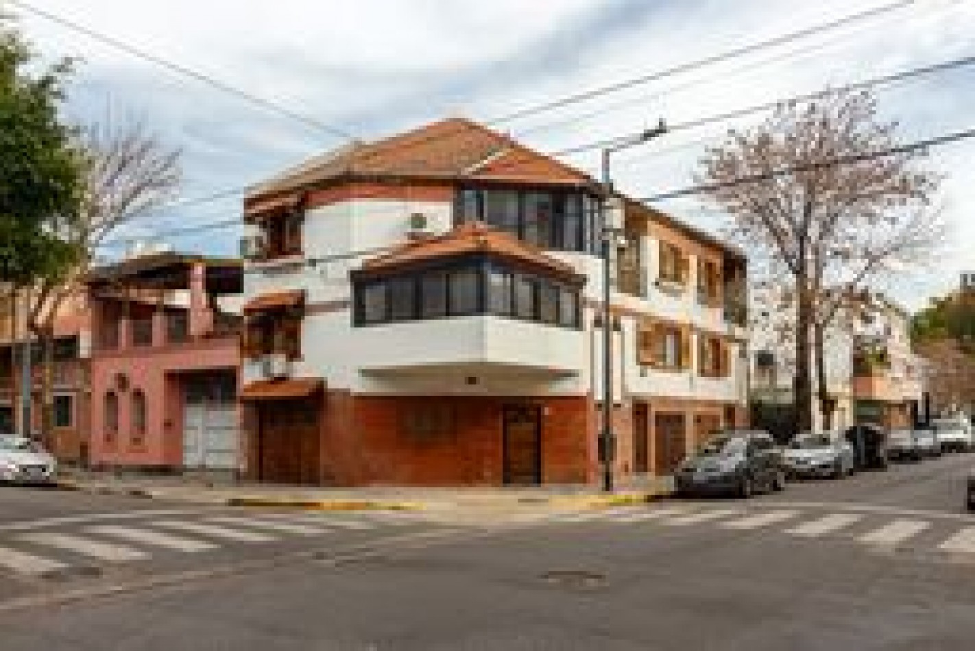Casa 4 ambientes ! Impecable