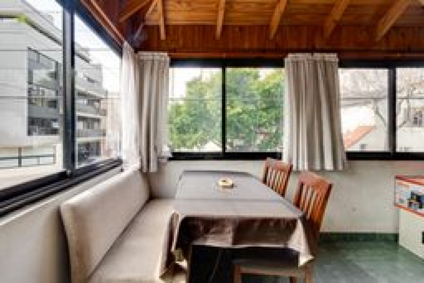 Casa 4 ambientes ! Impecable