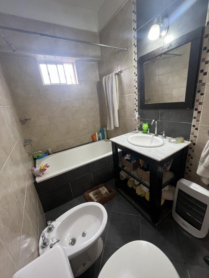 Casa 4 ambientes Impecable