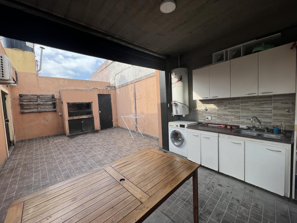 Casa 4 ambientes Impecable