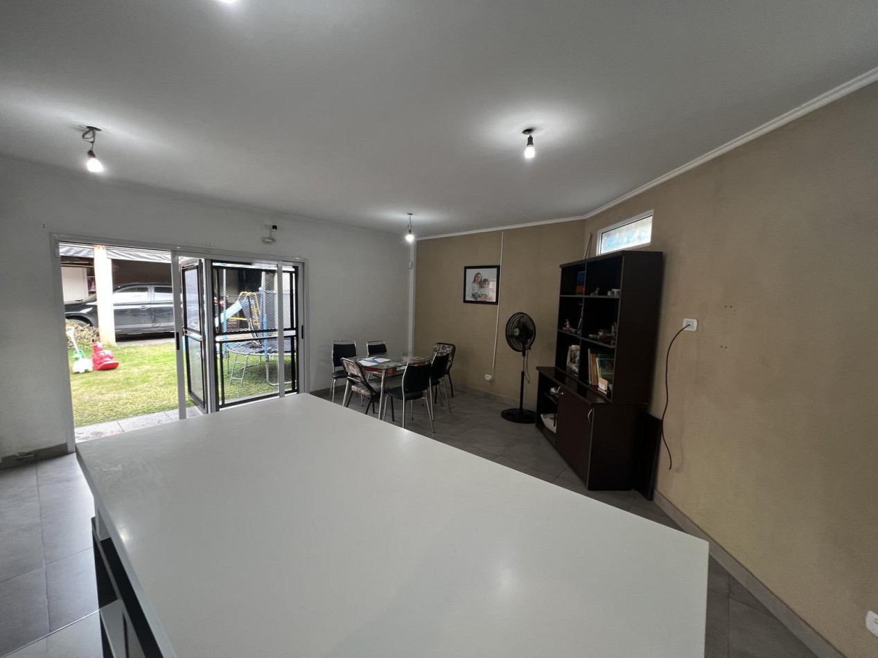 Casa 4 ambientes Impecable