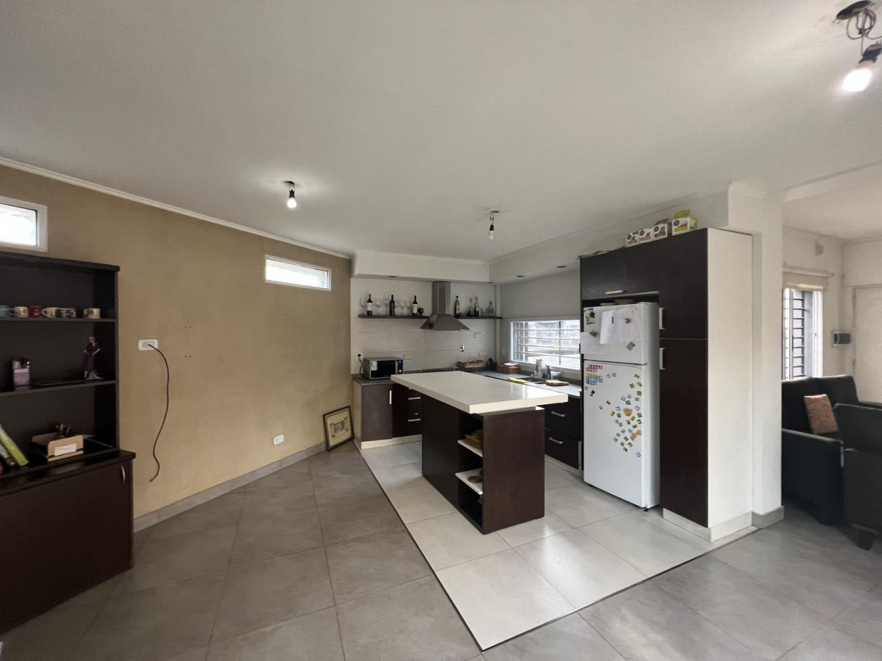Casa 4 ambientes Impecable