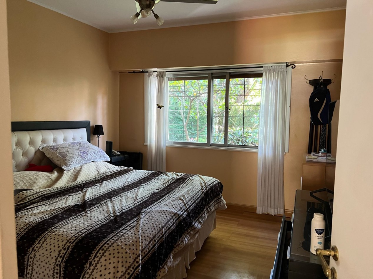 Chalet 5 ambientes en Leloir ! Sobre 1.500 metros