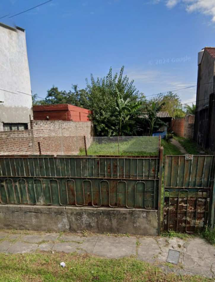 Zapiola 2500 - Lote cercano al acceso oeste !