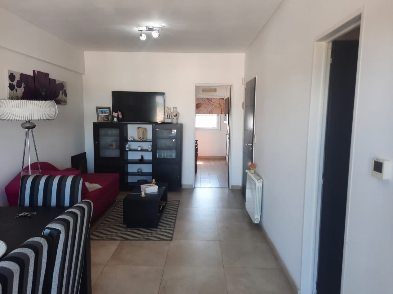 Departamento 2 ambientes al frente impecable