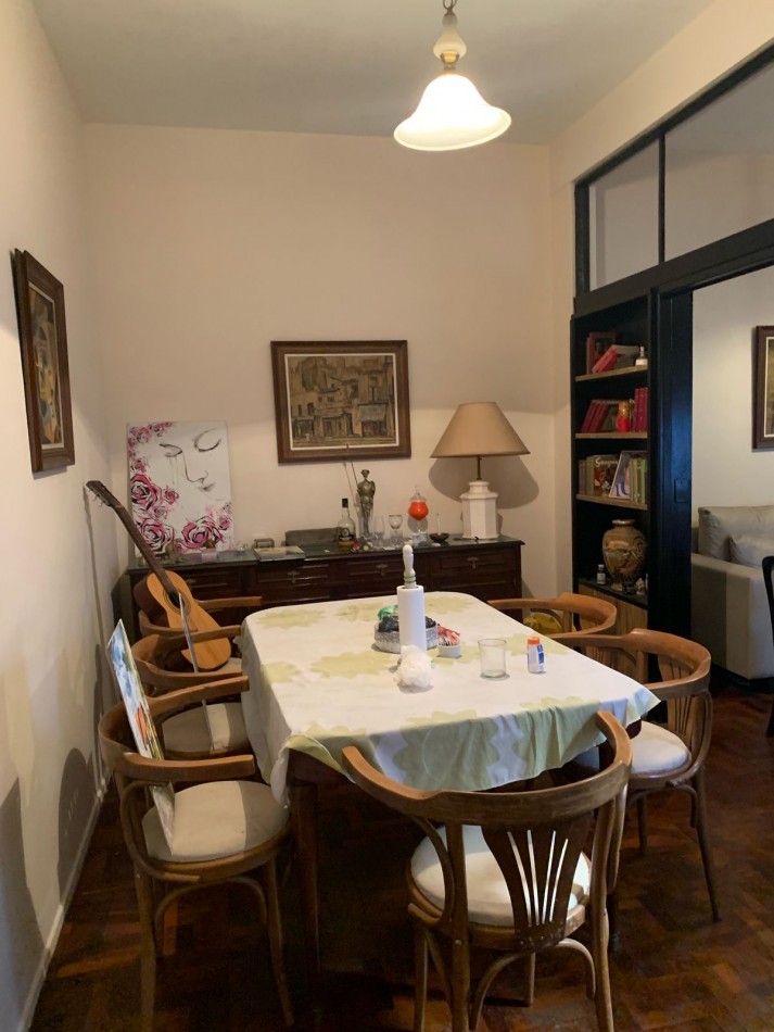 Amplio departamento 2 ambientes en Flores