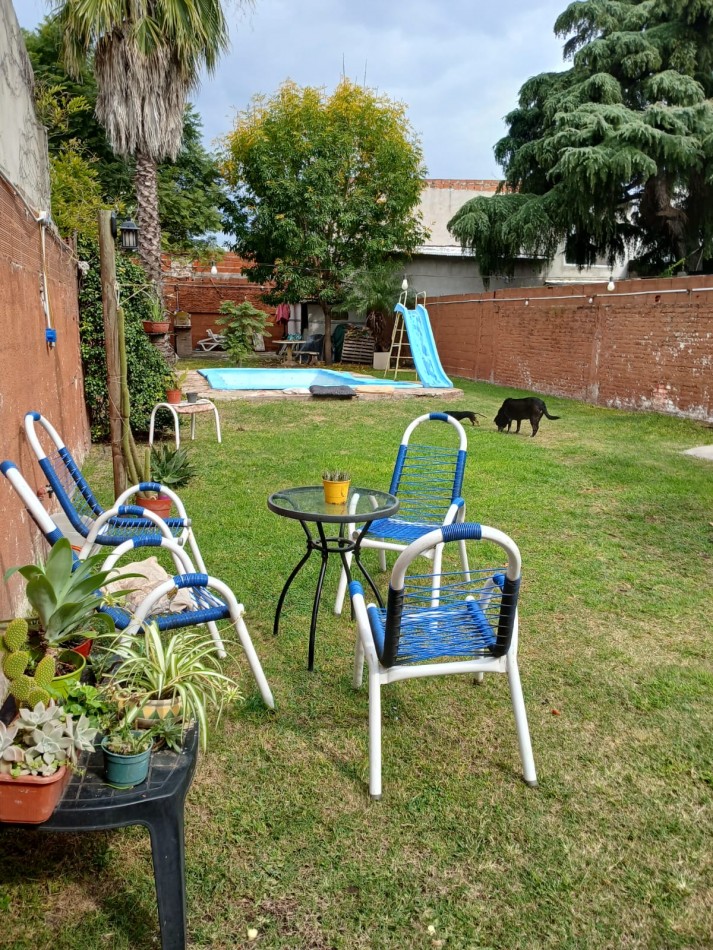 Casa 5 ambientes + Dependencia