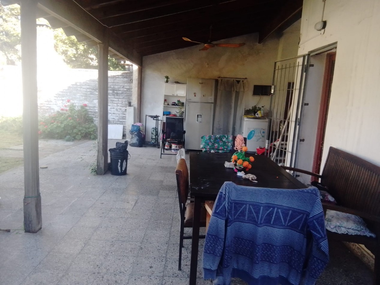 Casa 3 ambientes a reciclar ! Hermoso lote 10 x 45