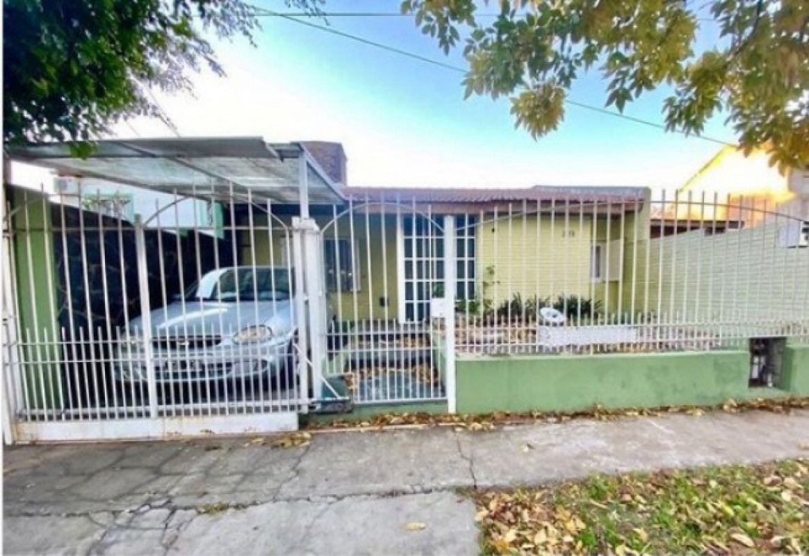 NUEVO VALOR!! Casa en venta en Castelar Norte - 5 ambientes!
