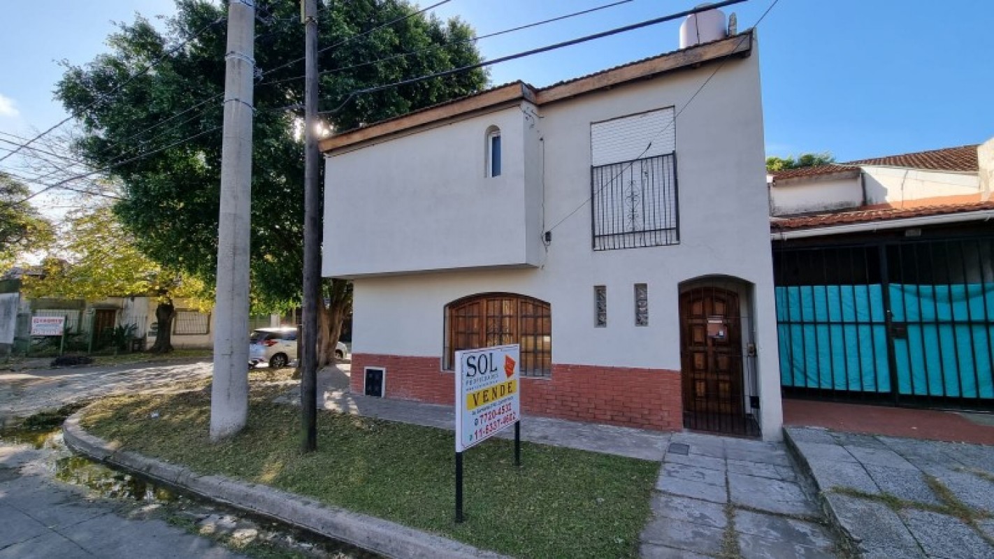 Duplex en Venta en Castelar Norte - 3 ambientes!