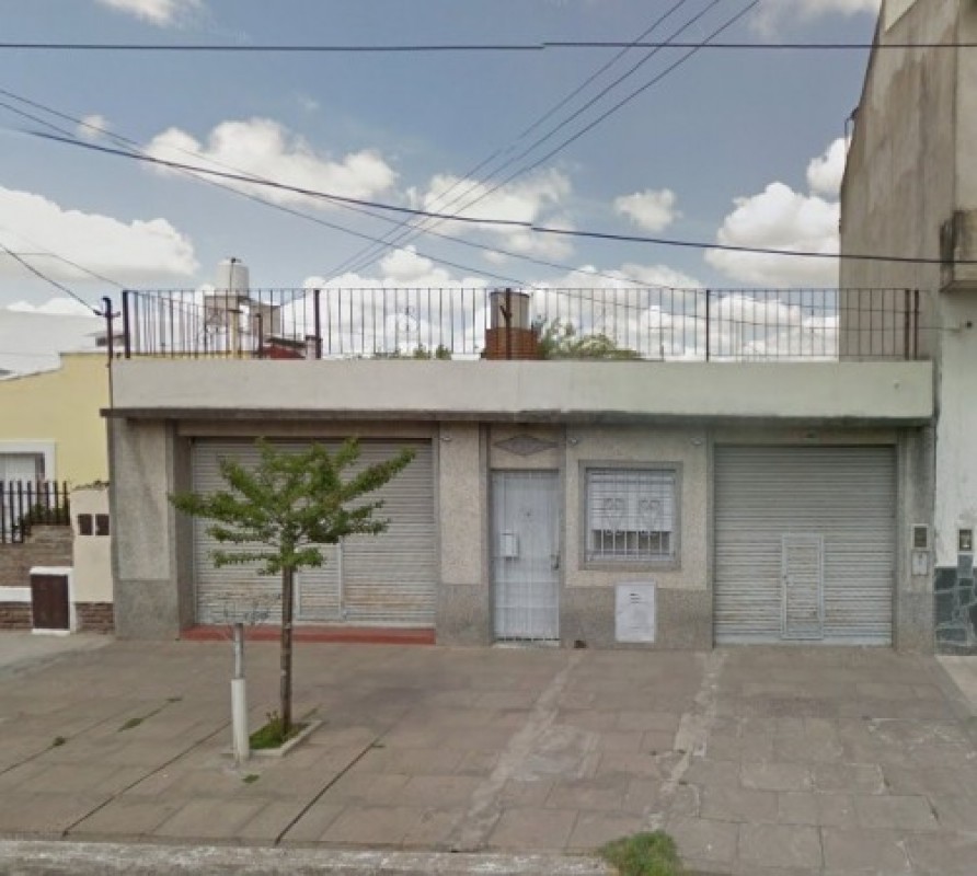 Casa en Venta de 4 ambientes en Ituzaingó - Ideal Inversor!