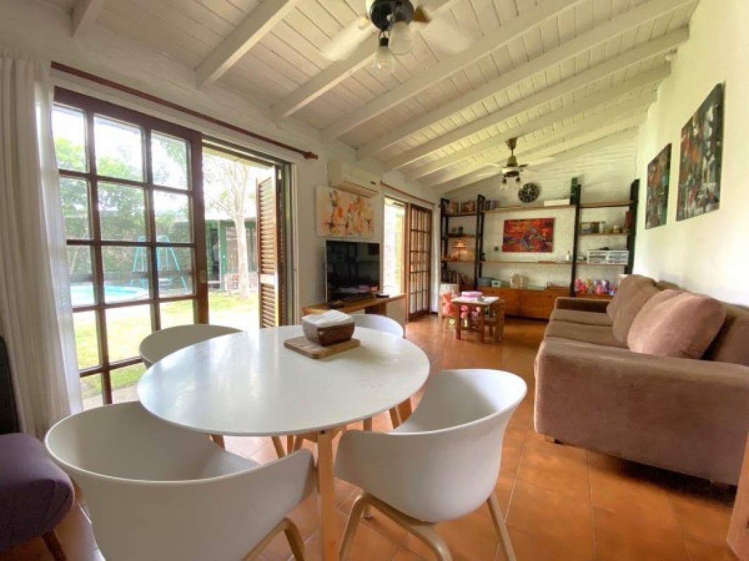 Casa en venta en Barrio Aeronautico - 3 ambientes!
