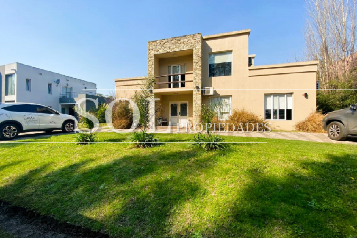 NUEVO VALOR! Casa en Venta en Country Altos del Sol - 6 ambientes!