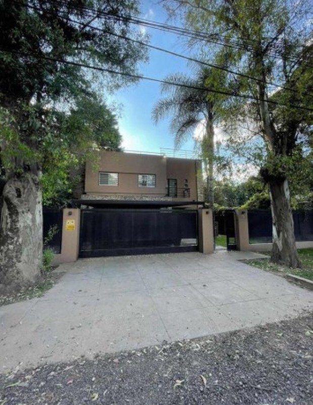 Casa en Venta en Parque Leloir - 5 ambientes!