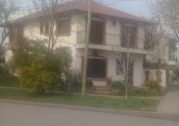 Chalet en 2 plantas  Moron Sur   Apto credito