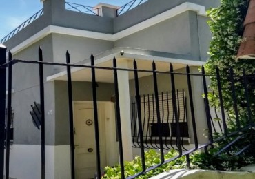 Castelar Norte  Casa 4 ambientes en planta baja 