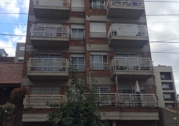 Castelar Sur  Departamento 2 ambientes   Opcional con renta 