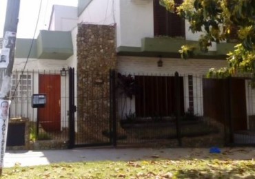 Castelar Norte Sobre Avenida Sarmiento