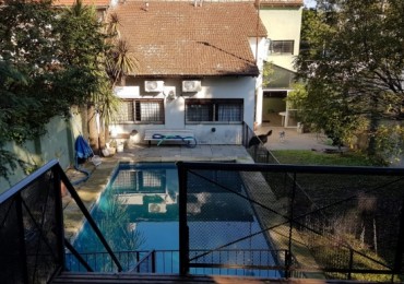 Exclusiva Ubicacion ! Chalet en planta baja  Apto todo destino   Permuta por menor valor  ... 