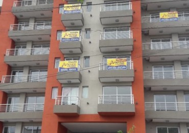Uruguay 874 - 2 amb - Permuta por casa en la zona 