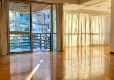 Avellaneda y Montes de Oca - Hermoso Piso de 5 ambientes Categoria ! Castelar Centro!
