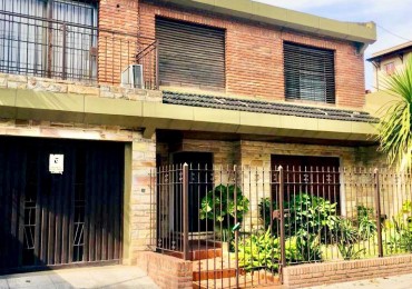 Casa en Castelar Norte en Excelente Zona!! 