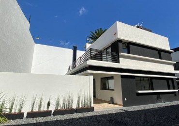 Duplex en venta en Ituzaingo - 3 amb a estrenar!