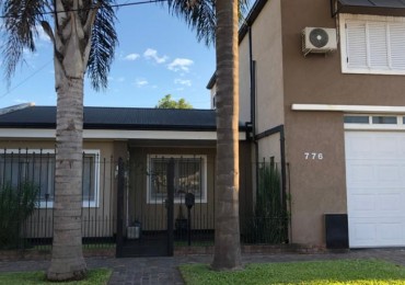 Impecable Casa en venta en Ituzaingo - 4 ambientes!