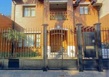 Italia 1617 ! Castelar - Chalet 4 ambientes 