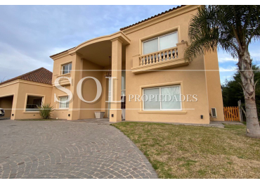 Casa en venta en Country La Concepcion - Lujan - 5 ambientes!
