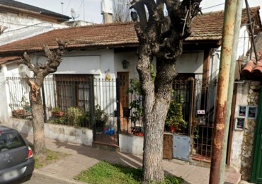 Padre Castañer 619 ! Moron 
