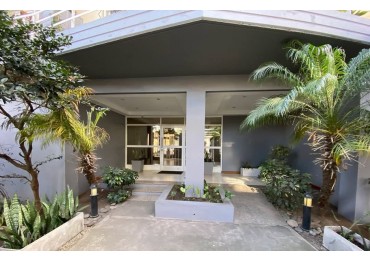 Monoambiente en moron centro ! 