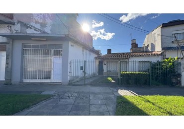 Casa 3 ambientes mas local 