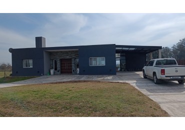 Comarcas de Lujan ! Casa 4 ambientes 