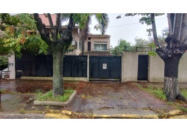 Chalet 6 ambientes ! Excelente unica 