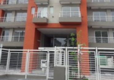 Uruguay 874 - 2 amb - Permuta por casa en la zona 