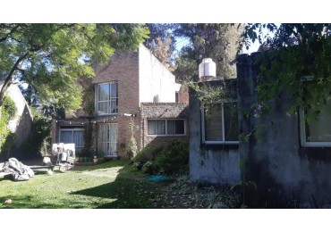 Chalet 4 ambientes sobre 1250 metros  - Villa Udaondo 