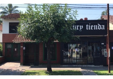 Imperdible !!! Exclusiva ubicacion !!!  Atencion inversores !  A metros de Mc Donald`s