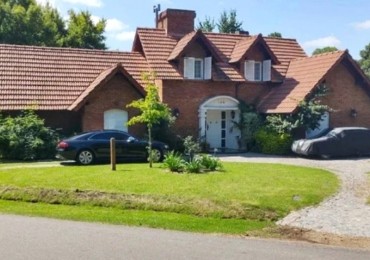 Chalet en Venta en Country Los Cardales - 5 ambientes!