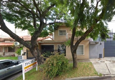 Castelar Norte  Chalet en dos plantas 