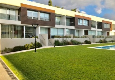 Dúplex en venta en Ituzaingó - 3 ambientes! condominio "Las Fresias"