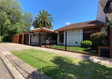 Nuevo Valor! Casa en venta en Castelar Norte sobre dos lotes!