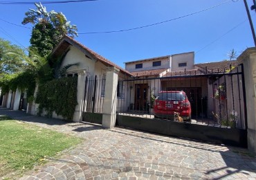 NUEVO VALOR - Casa en venta en Castelar Norte - 4 ambientes! Excelente ubicacion! Permuta!