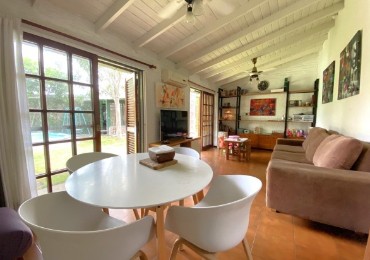 Casa en venta en Barrio Aeronautico - 3 ambientes!