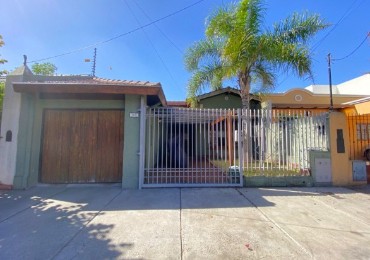 Casa en venta en Zona residencial de Castelar Norte - 4 ambientes!