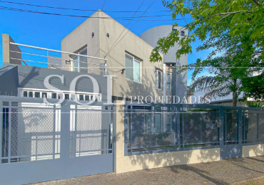 Casa en Venta en excelente zona de Castelar Norte - 6 ambientes